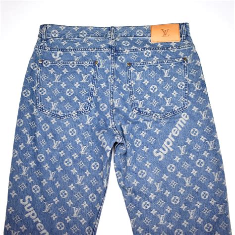 pantaloni louis vuitton supreme|louis vuitton x supreme font.